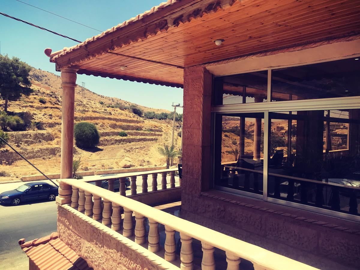Sunset Hotel Wadi Musa Exterior photo